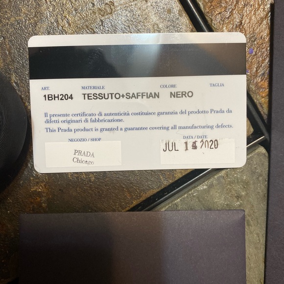 Prada Nylon re-edition bag ❤️❤️ (SOLD) ❤️❤️ - Picture 3 of 16